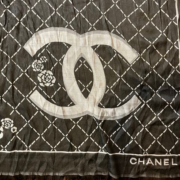 Chanel Cashmere Silk Scarf CC Logo Camila Flowers Black White 70x25 inches - Picture 12 of 16